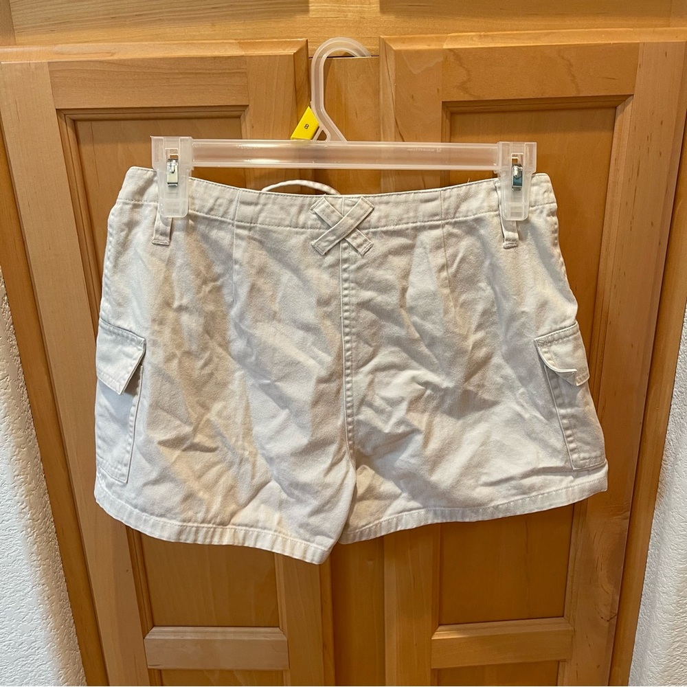 Women’s Express Bleus Vintage White Cream Cargo Shorts Size 3/4 - Picture 4 of 5